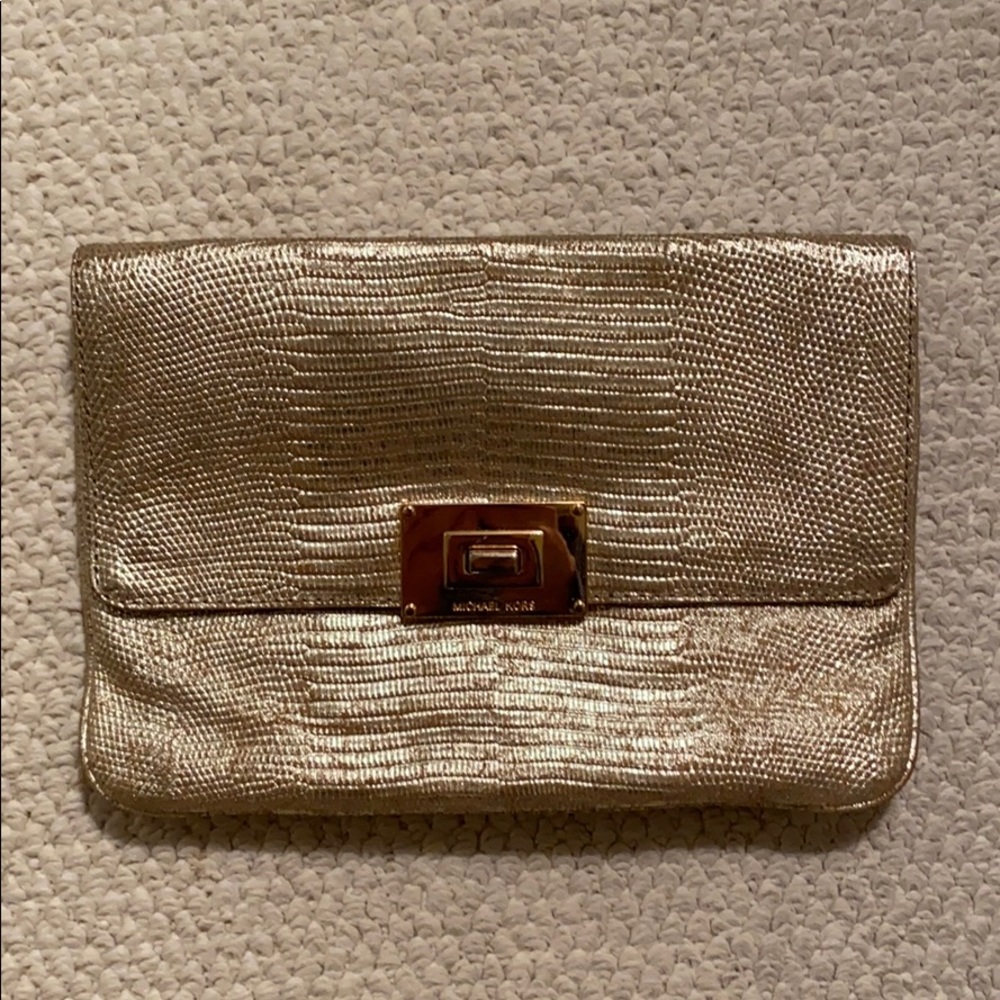 Michael Kors - gold clutch